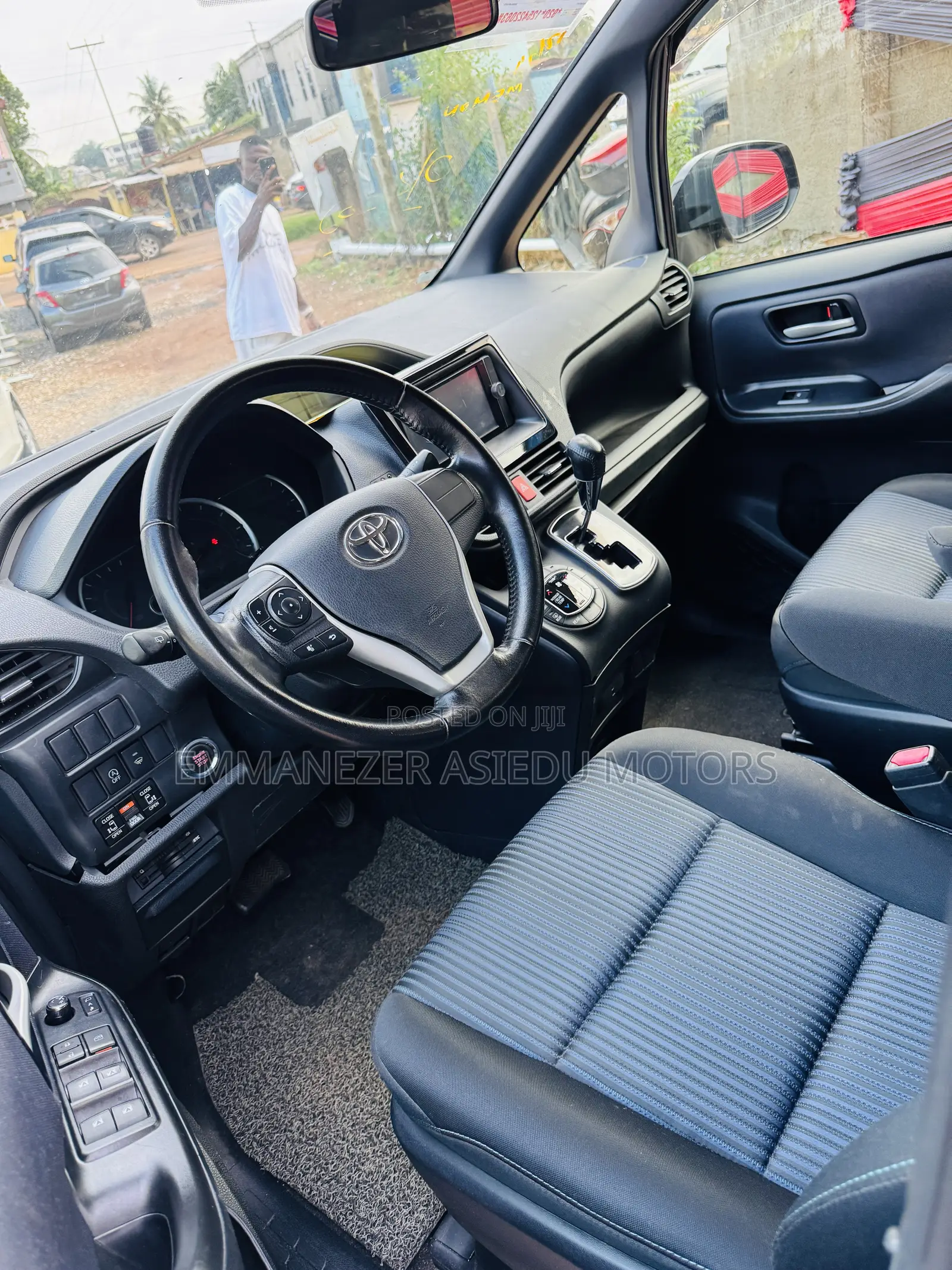 Toyota Voxy SV Premium 2014 Blue