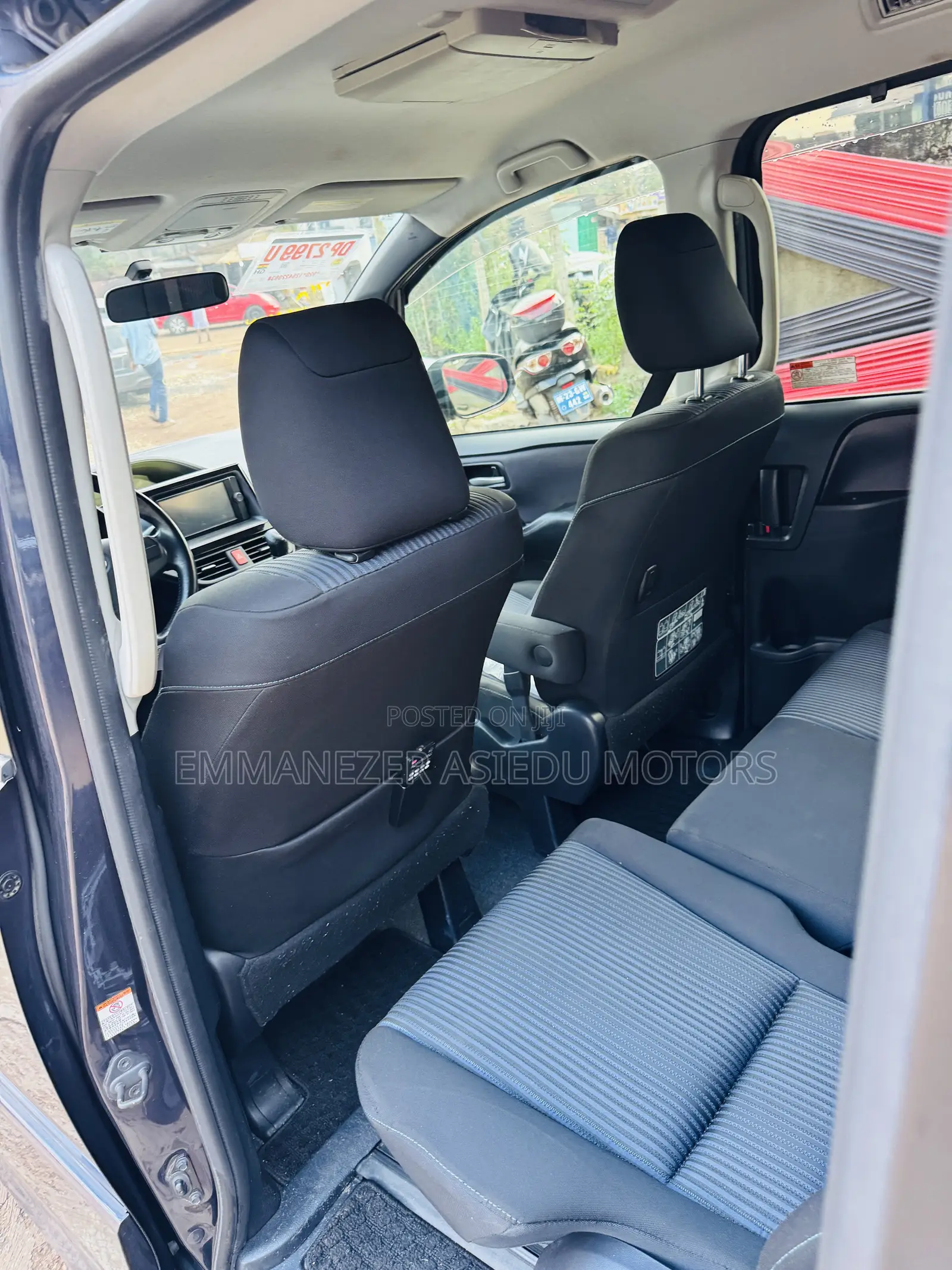 Toyota Voxy SV Premium 2014 Blue