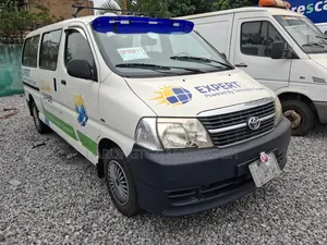 Toyota HiAce 2010 White
