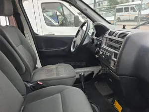 Toyota HiAce 2010 White