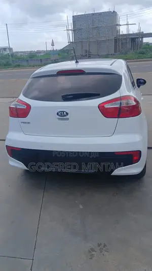Kia Pride 2017 White
