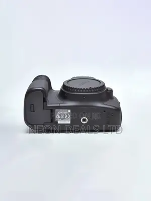 95% New Canon 6d + Free Sd Card and Bag