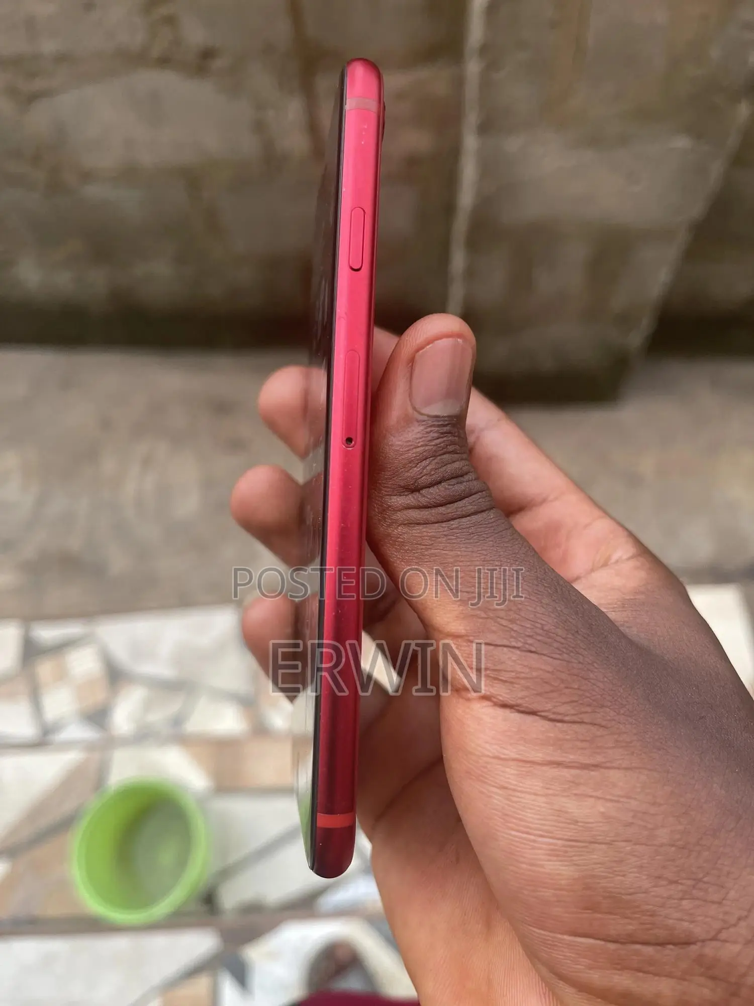 Apple iPhone SE 128 GB Red