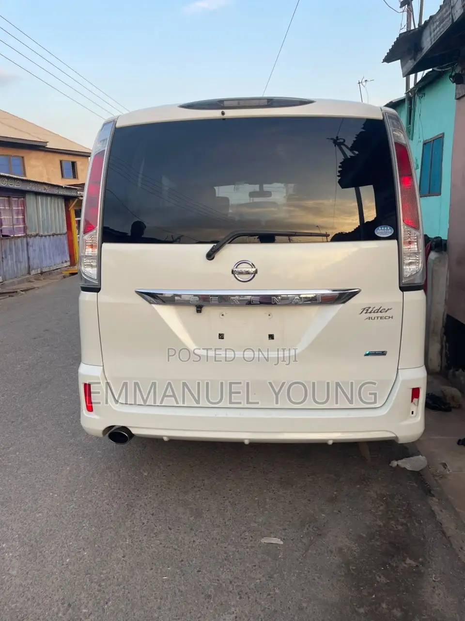 Nissan Serena 2010 White