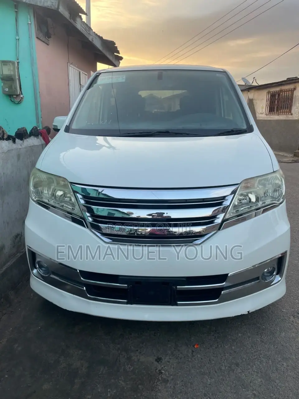 Nissan Serena 2010 White