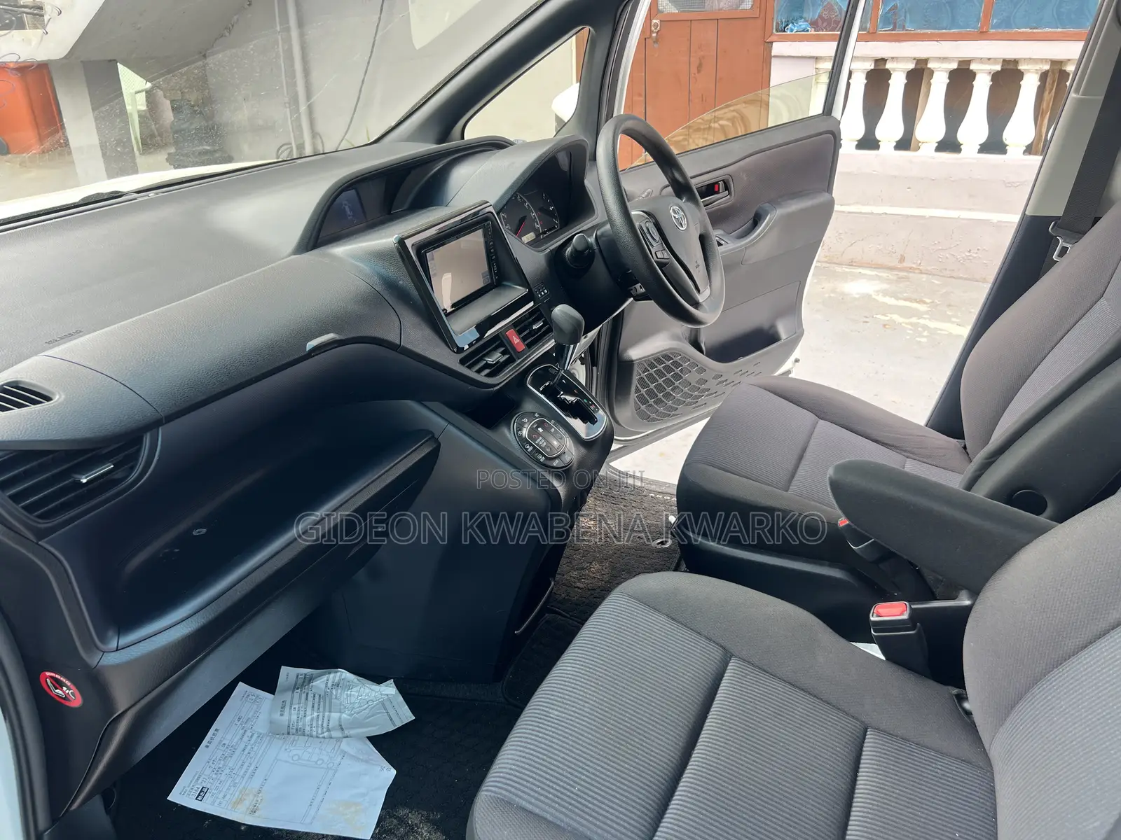 Toyota Voxy 2015 White