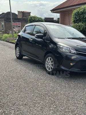 Toyota Vitz 1.3 FWD 3dr 2015 Black
