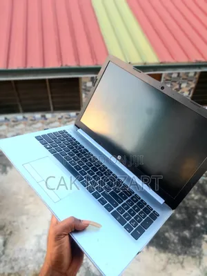 Laptop HP 255 12GB AMD Ryzen 5 HDD 1T