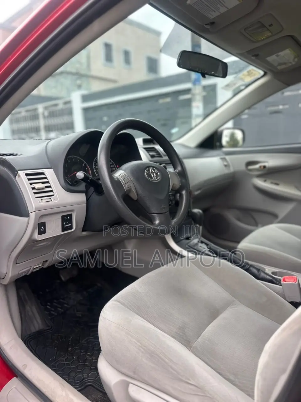 Toyota Corolla L 4dr Sedan (1.8L 4cyl 5M) 2013 Red