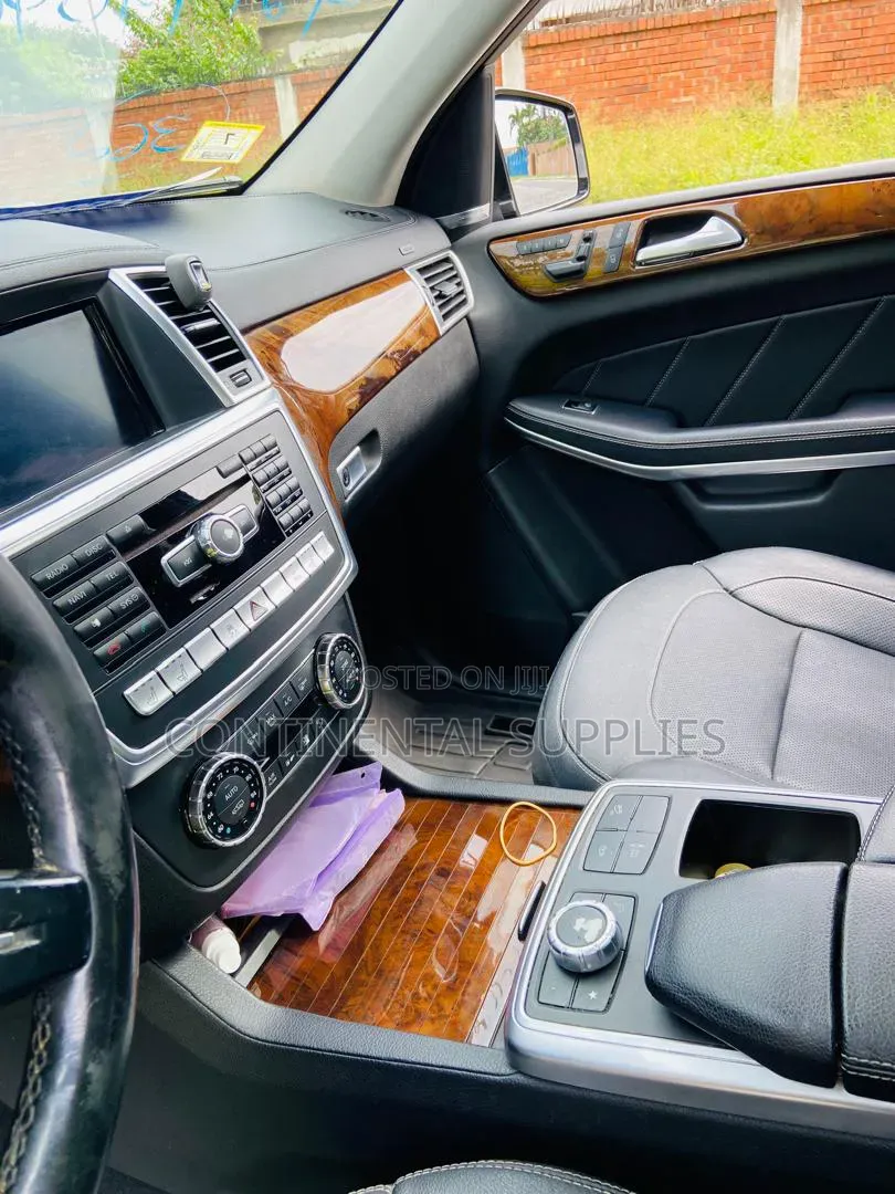 Mercedes-Benz GLE-Class 2016 Blue