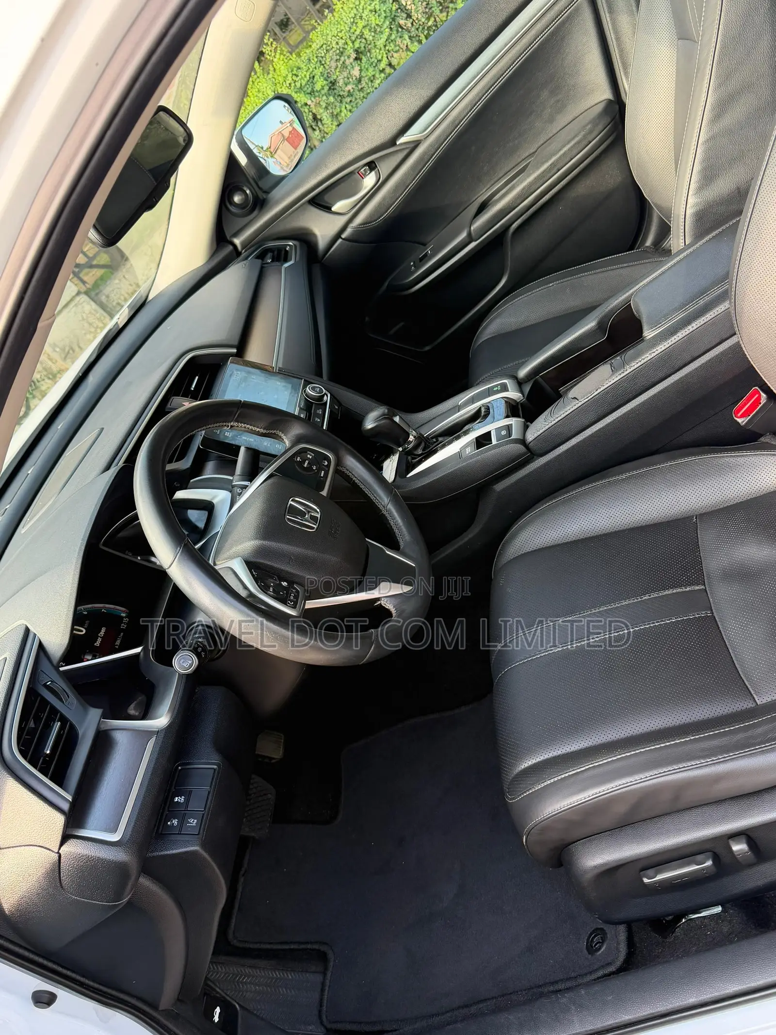 Honda Civic Touring 4dr Sedan (1.5L 4cyl) 2017 White