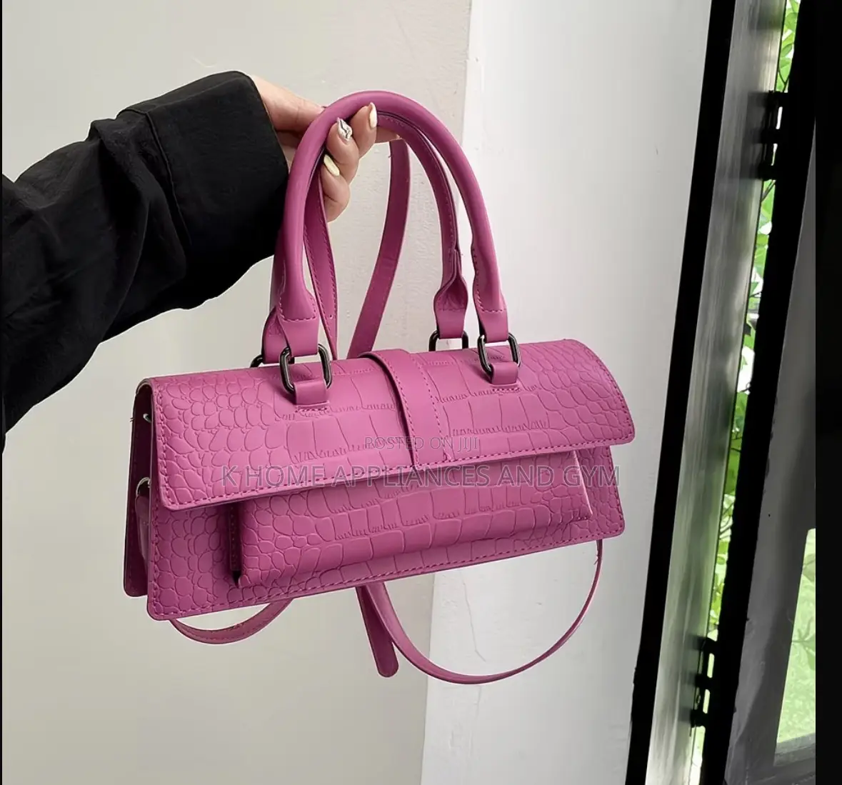 Mini Structured Top Handle Bag With Detachable Strap