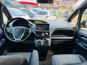 Toyota Voxy SV Premium 2014 Black