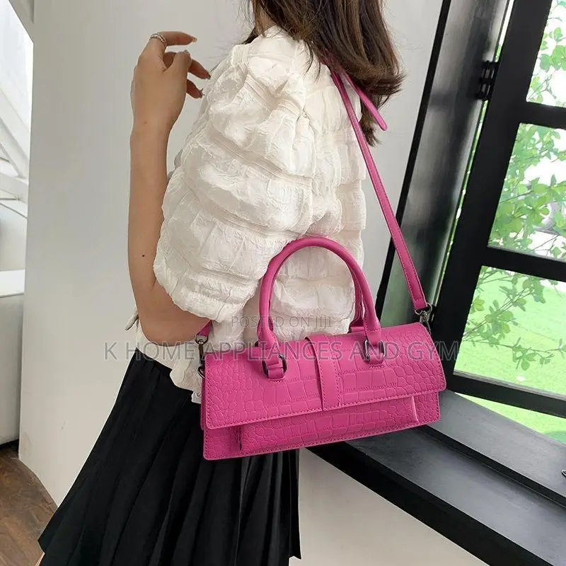 Mini Structured Top Handle Bag With Detachable Strap