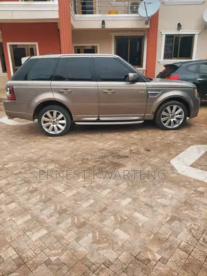 Land Rover Range Rover Sport 2010 Gold