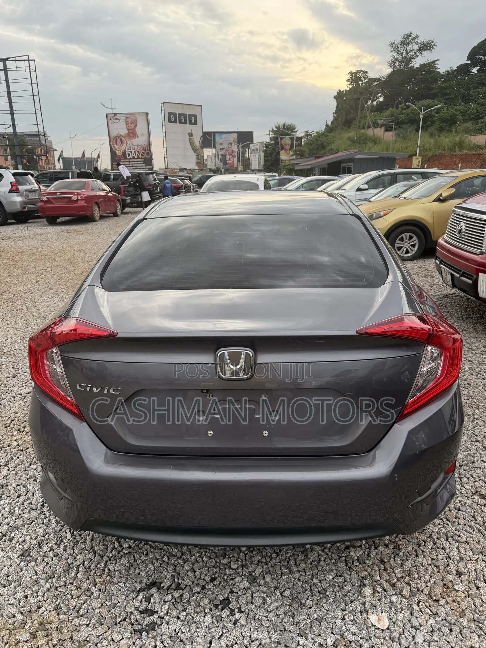 Honda Civic LX 4dr Sedan (2.0L 4cyl) 2016 Gray