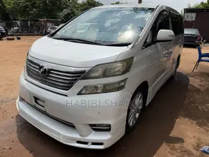 Toyota Vellfire 2011 White
