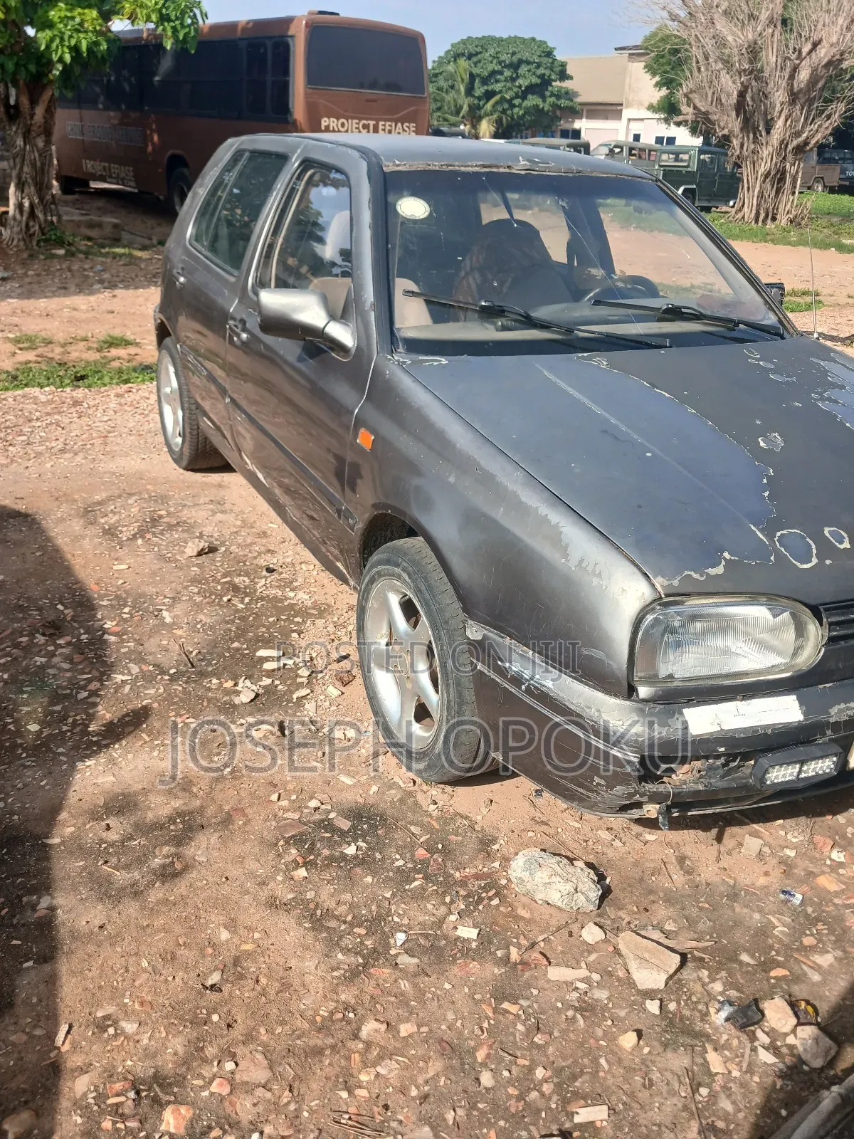 Volkswagen Golf 2002 Gray