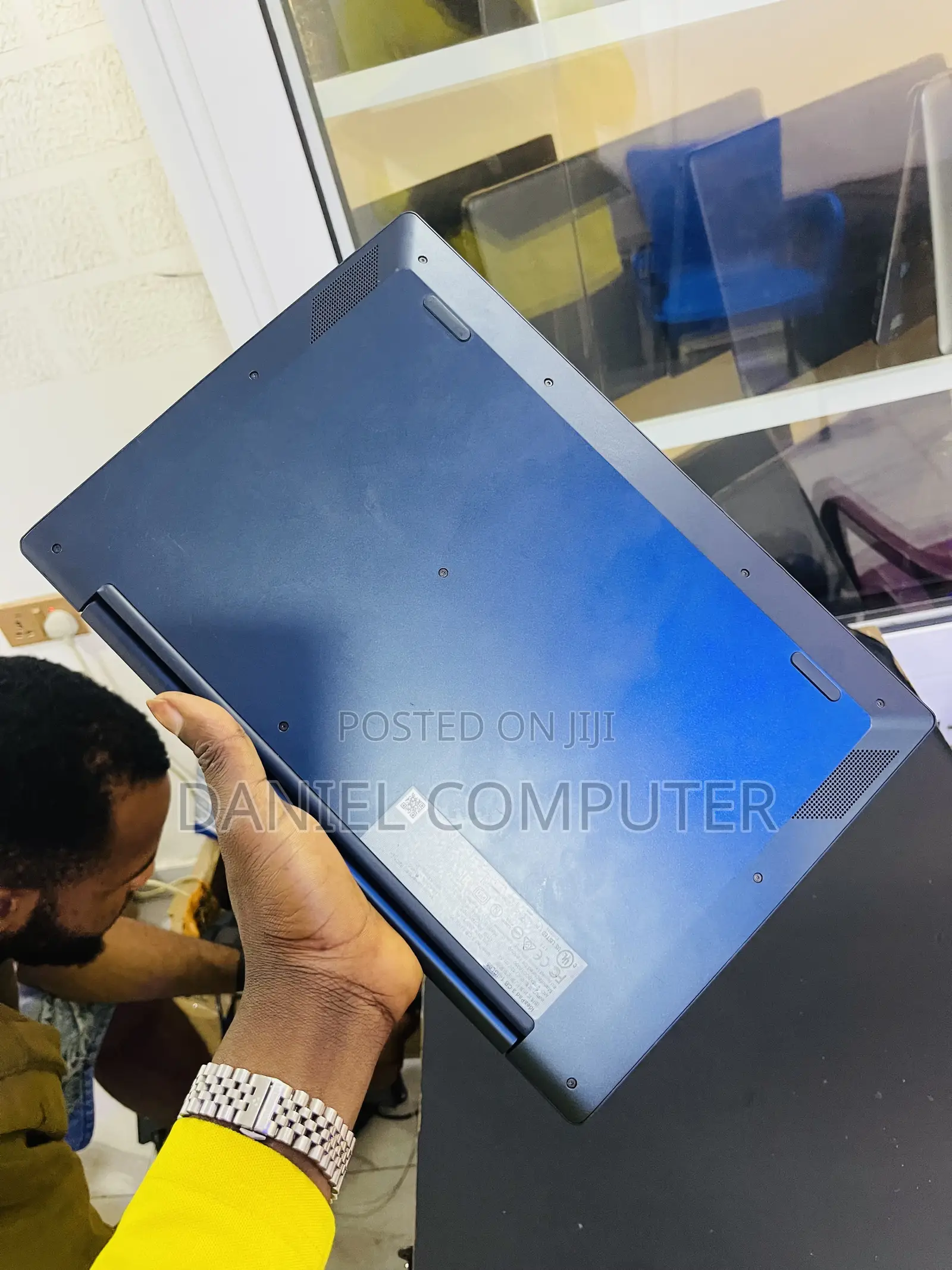 Laptop Lenovo Ideapad 3 4GB Intel Celeron SSD 128GB
