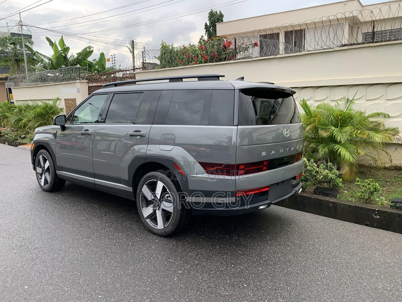 Hyundai Santa Fe 2025 Silver
