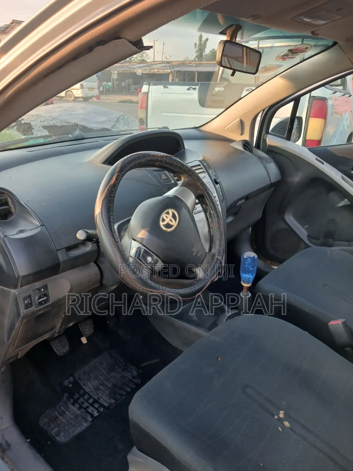Toyota Yaris 1.3 2008 Silver