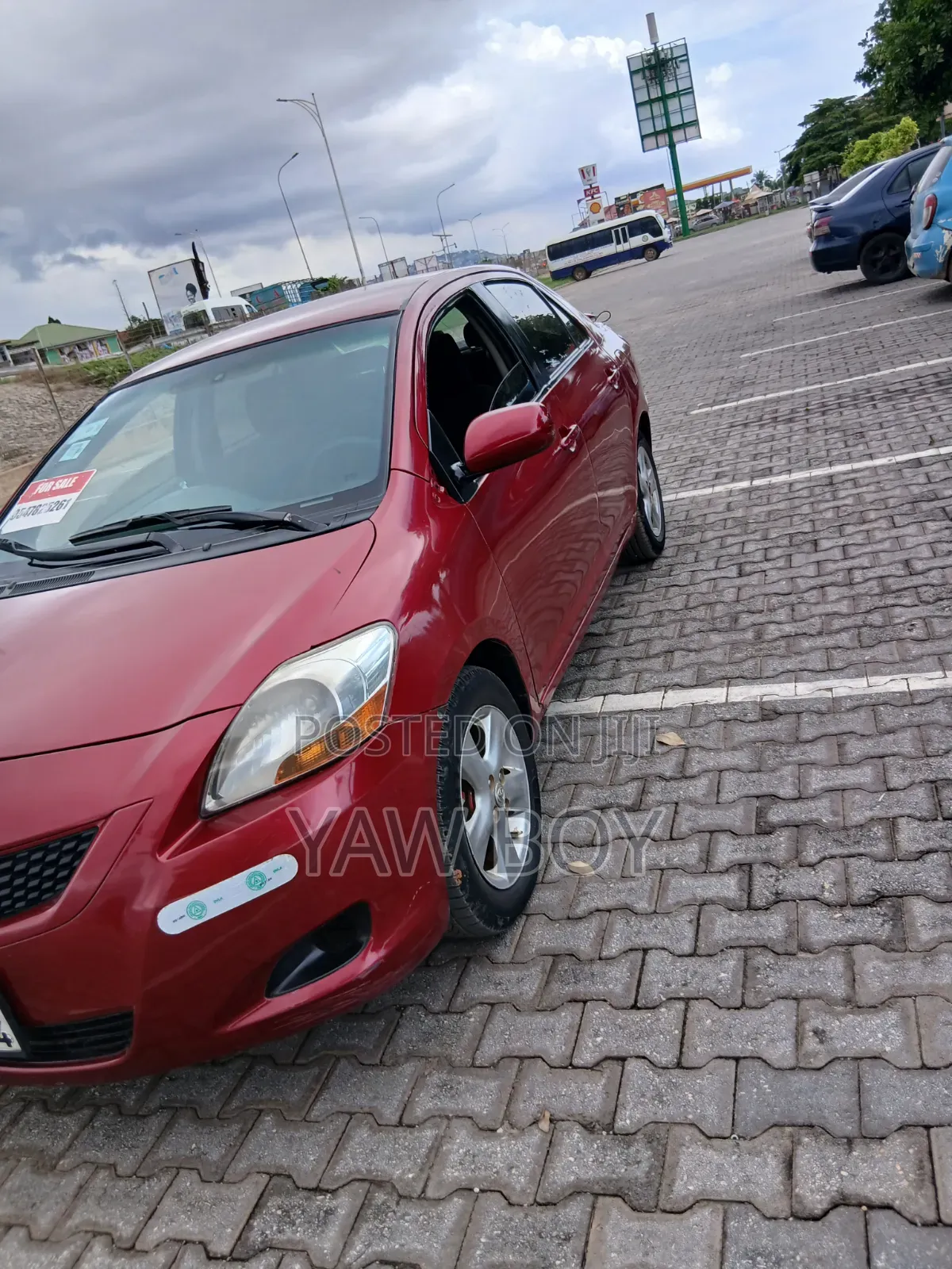 Toyota Yaris 2009 Red