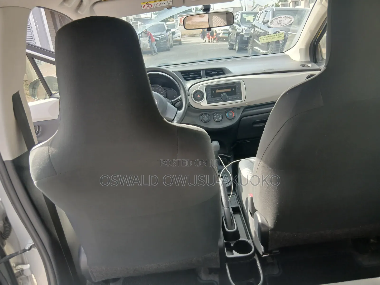 Toyota Vitz 2013 Silver