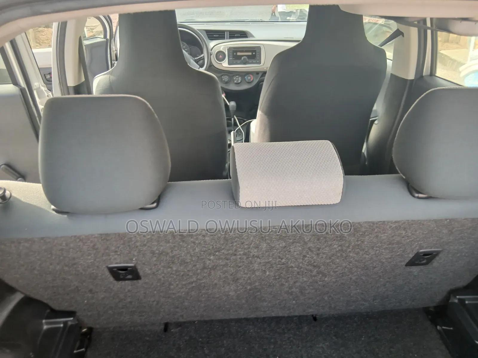 Toyota Vitz 2013 Silver
