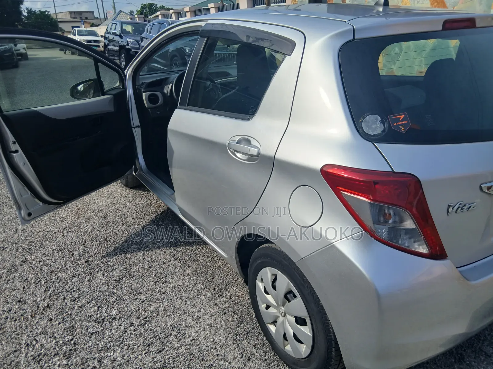 Toyota Vitz 2013 Silver