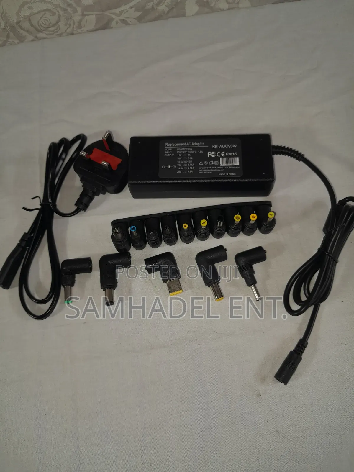 90w 15v Multifunctional Universal Laptop Charger