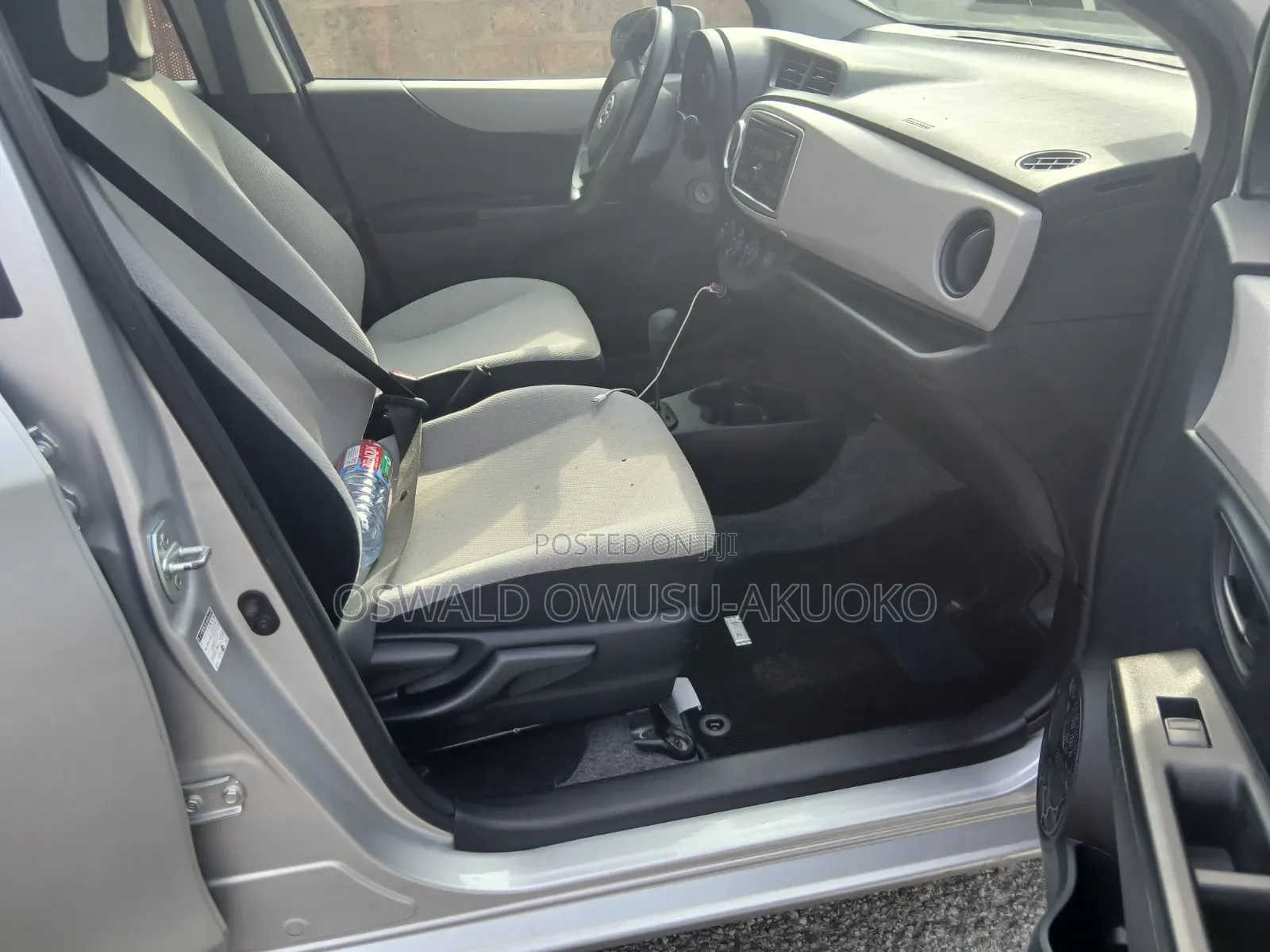 Toyota Vitz 2013 Silver