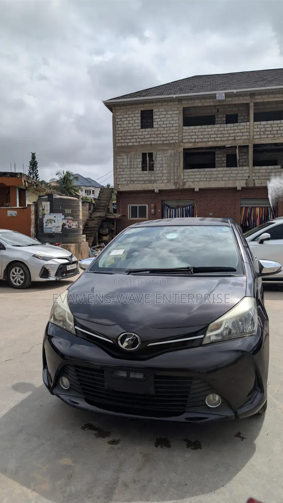 Toyota Vitz 2015 Gray