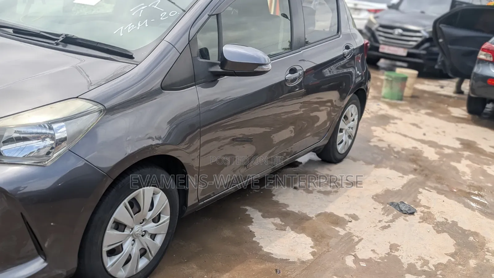 Toyota Vitz 2015 Gray