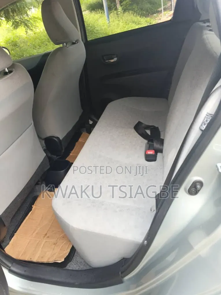 Toyota Vitz 2011 Teal