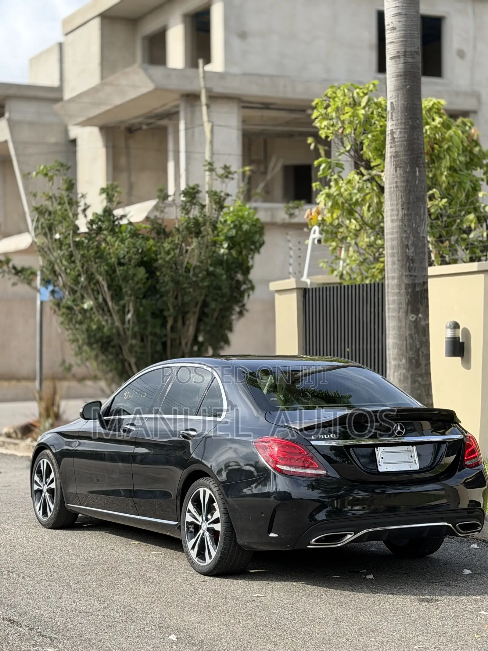 Mercedes-Benz C300 Luxury 4matic Sedan AWD (2.0L 4cyl 7A) 2017 Black