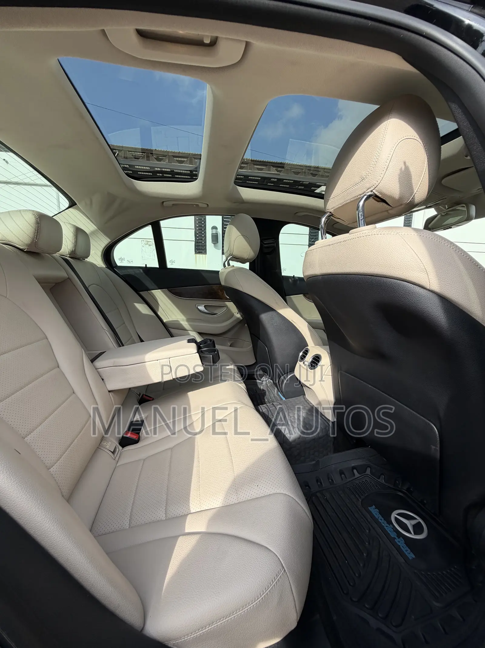 Mercedes-Benz C300 Luxury 4matic Sedan AWD (2.0L 4cyl 7A) 2017 Black