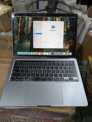 Laptop Apple MacBook Pro 2022 M2 8GB Apple M2 SSD 512GB