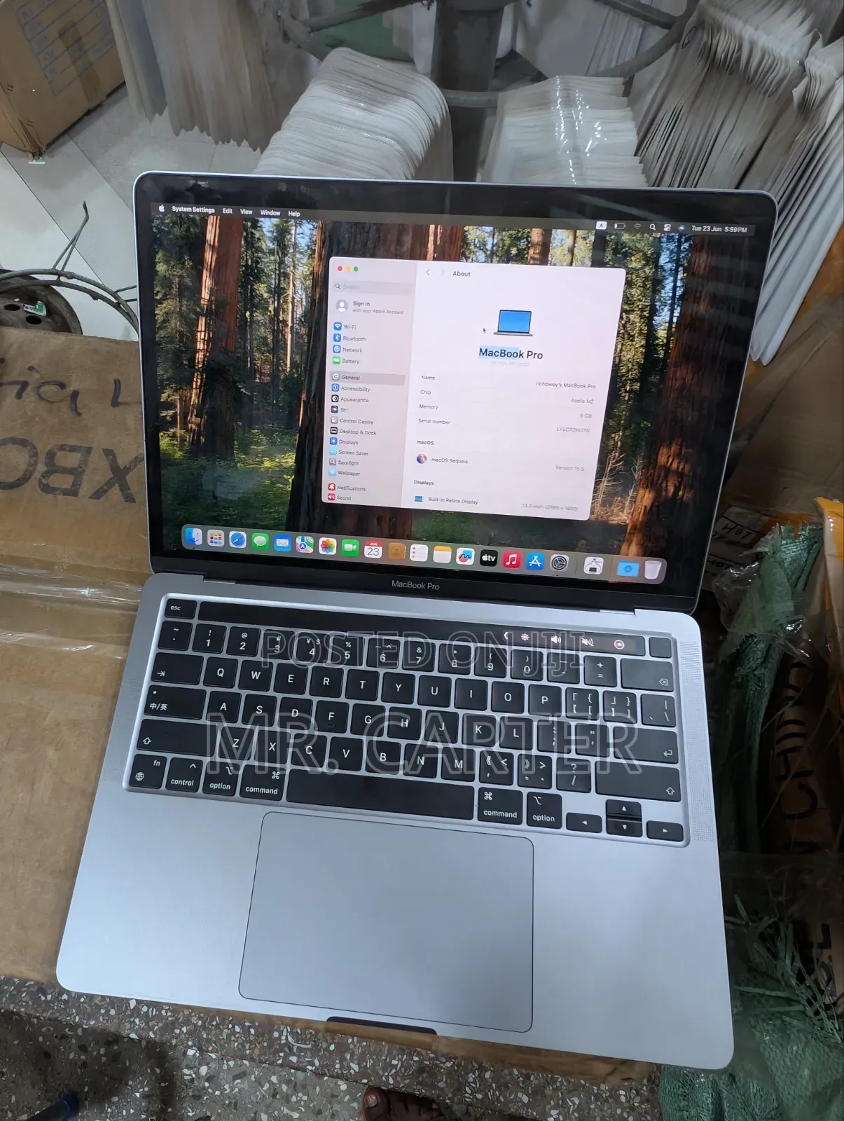 Laptop Apple MacBook Pro 2022 M2 8GB Apple M2 SSD 512GB
