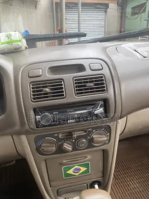Toyota Corolla 2000 Gray