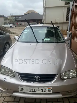 Toyota Corolla 2000 Gray