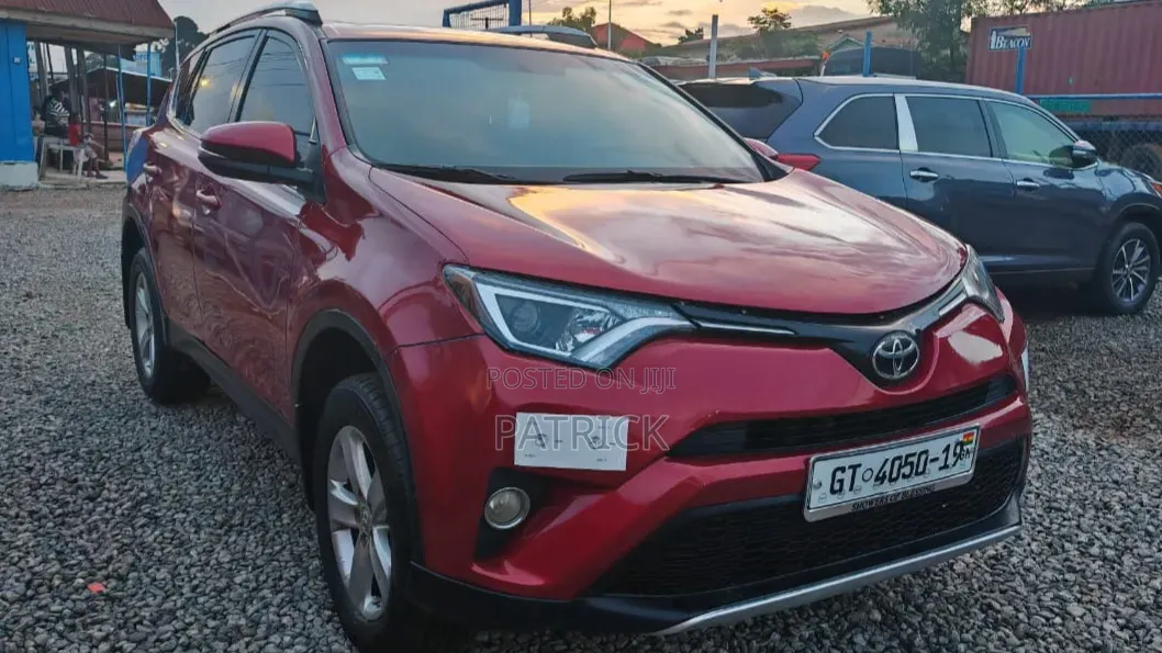 Toyota RAV4 XLE AWD (2.5L 4cyl 6A) 2016 Red