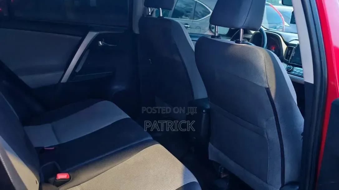 Toyota RAV4 XLE AWD (2.5L 4cyl 6A) 2016 Red