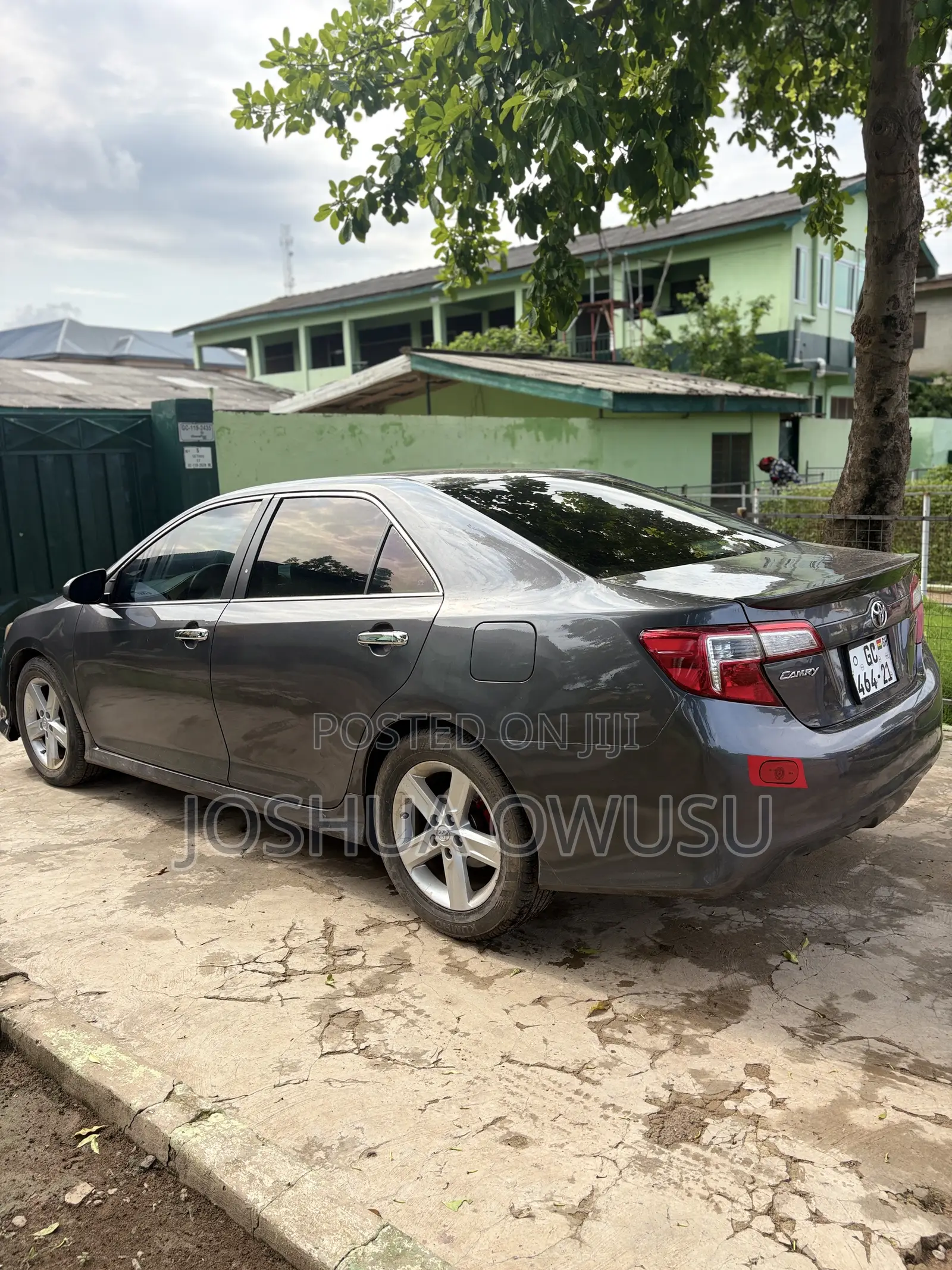Toyota Camry SE 4dr Sedan (2.5L 4cyl 6A) 2014 Gray
