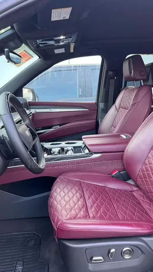 Cadillac Escalade 2025 Gray