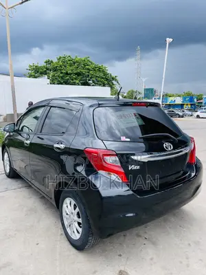 Toyota Vitz 1.3 AWD 5dr 2016 Black