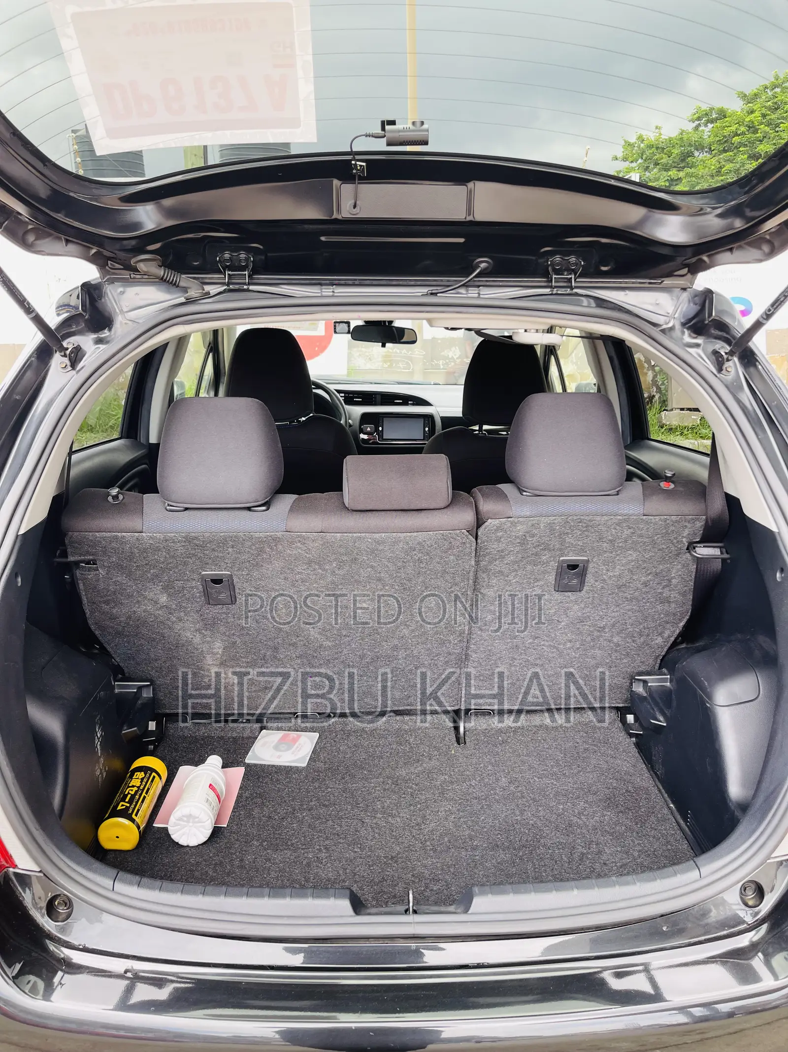 Toyota Vitz 1.3 AWD 5dr 2016 Black