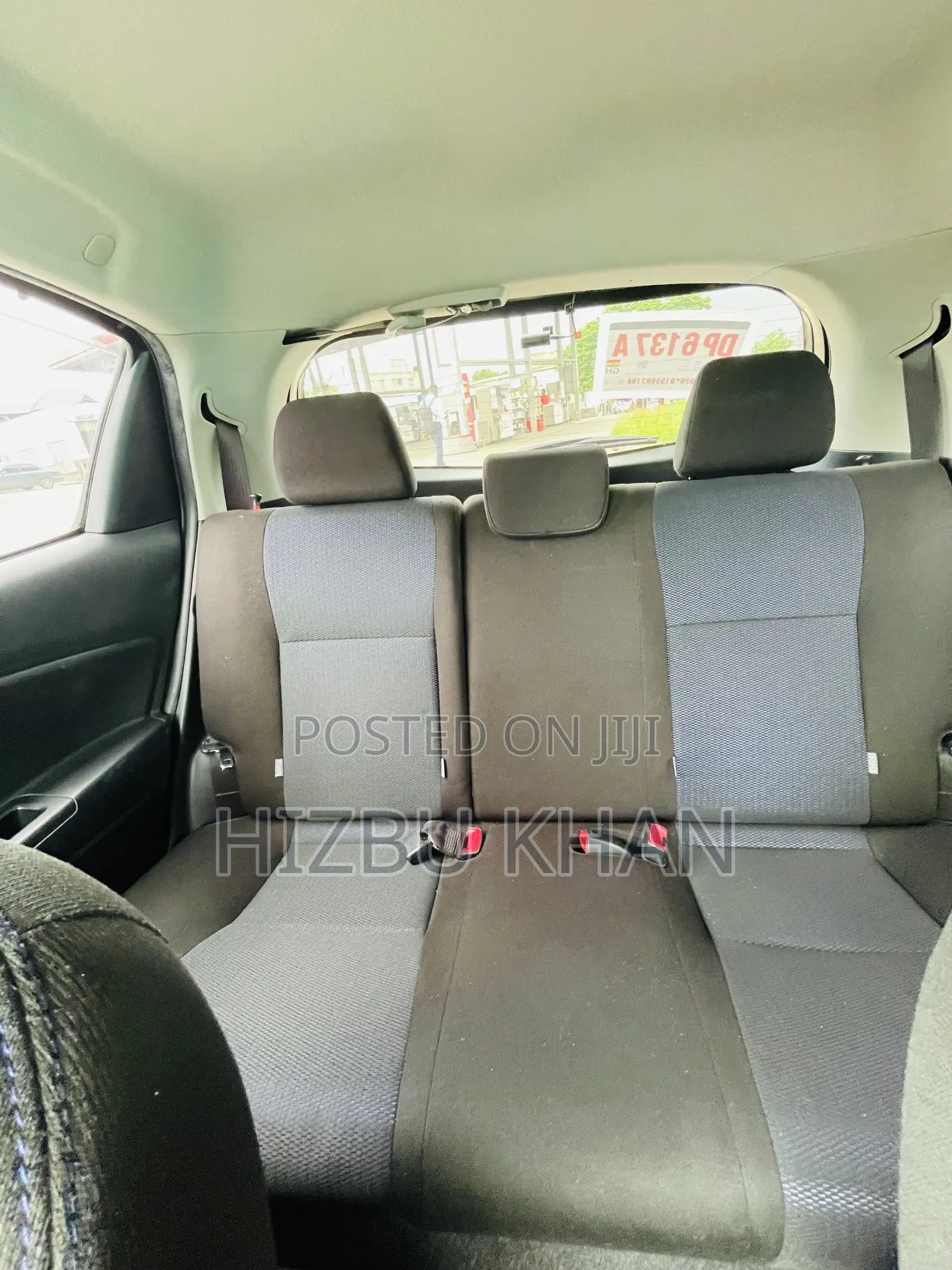Toyota Vitz 1.3 AWD 5dr 2016 Black