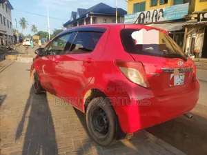 Toyota Vitz 1.3 AWD 3dr 2012 Red