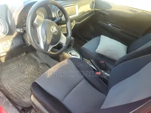 Toyota Vitz 1.3 AWD 3dr 2012 Red