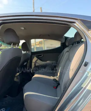Hyundai Elantra 2016 Silver
